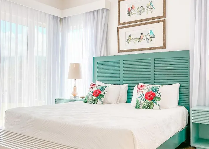 Peninsula Esmeralda Luxury Hotel & Villas